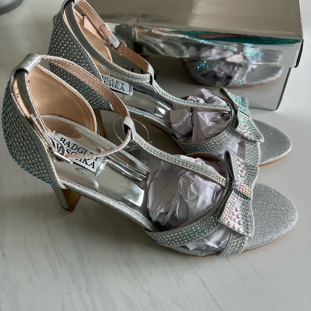 Badgley Mischka Sparkling Silver Strappy Heels - Picture 4 of 7